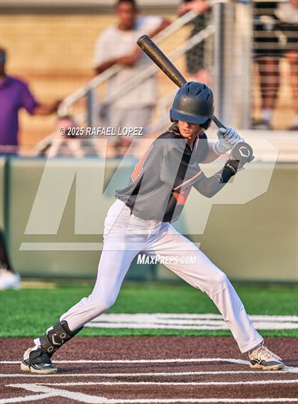 Thumbnail 1 in Schulenburg vs. Johnson City (UIL 2A D1 Baseball Regional Semis) photogallery.