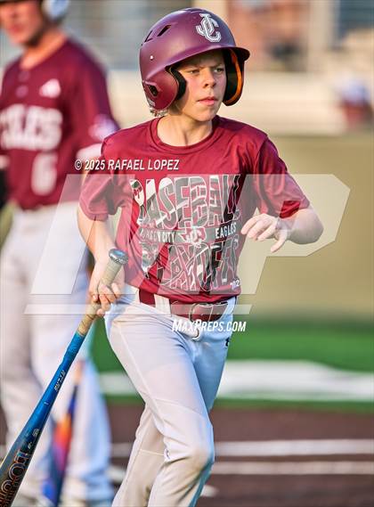 Thumbnail 1 in Schulenburg vs. Johnson City (UIL 2A D1 Baseball Regional Semis) photogallery.