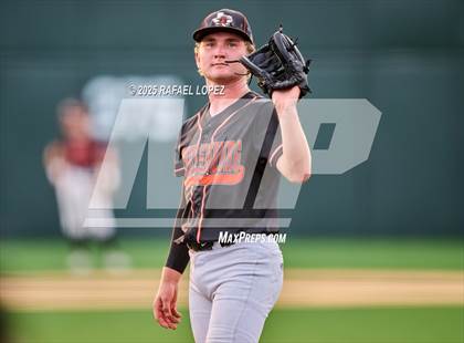 Thumbnail 2 in Schulenburg vs. Johnson City (UIL 2A D1 Baseball Regional Semis) photogallery.