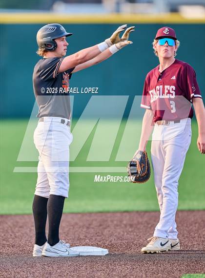 Thumbnail 3 in Schulenburg vs. Johnson City (UIL 2A D1 Baseball Regional Semis) photogallery.