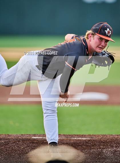 Thumbnail 2 in Schulenburg vs. Johnson City (UIL 2A D1 Baseball Regional Semis) photogallery.