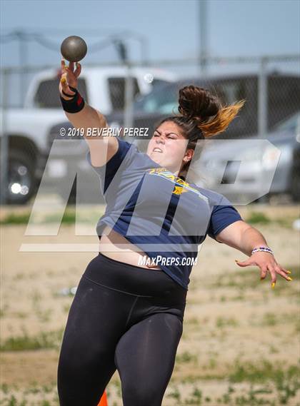 Thumbnail 2 in Highland @ Quartz Hill (High Jump and Shot Put) photogallery.