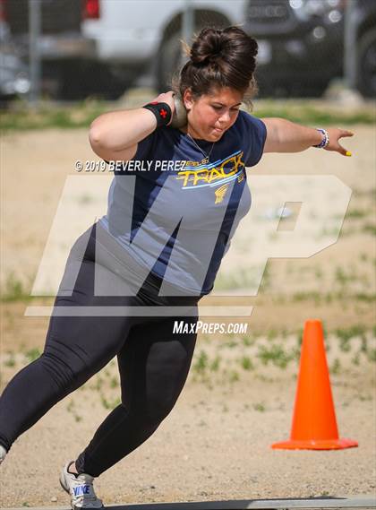 Thumbnail 2 in Highland @ Quartz Hill (High Jump and Shot Put) photogallery.