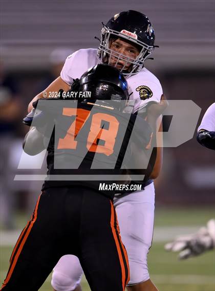 Thumbnail 1 in South Pittsburg vs Soddy Daisy (Blue Cross Bowl) photogallery.