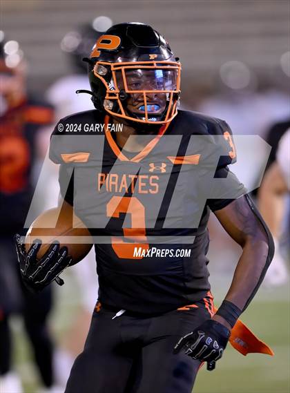 Thumbnail 1 in South Pittsburg vs Soddy Daisy (Blue Cross Bowl) photogallery.