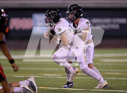 Thumbnail 2 in South Pittsburg vs Soddy Daisy (Blue Cross Bowl) photogallery.