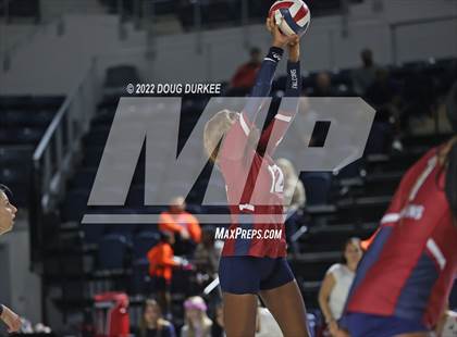 Thumbnail 2 in Tompkins vs. Clear Springs (UIL 6A Region 3 Semi Finals) photogallery.