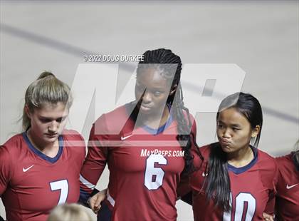 Thumbnail 3 in Tompkins vs. Clear Springs (UIL 6A Region 3 Semi Finals) photogallery.