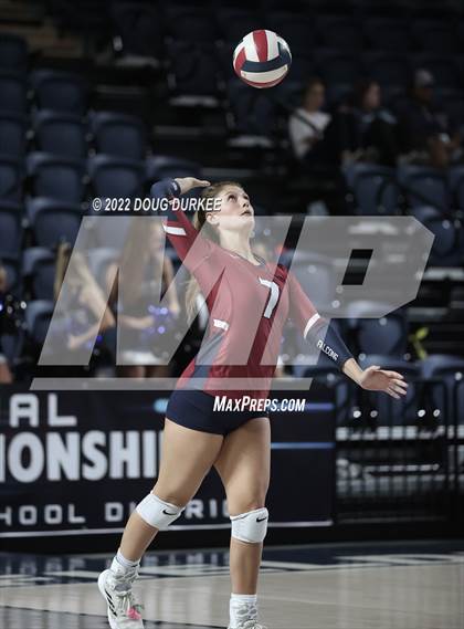 Thumbnail 2 in Tompkins vs. Clear Springs (UIL 6A Region 3 Semi Finals) photogallery.