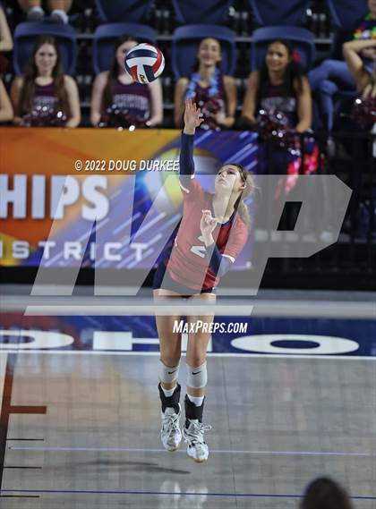Thumbnail 3 in Tompkins vs. Clear Springs (UIL 6A Region 3 Semi Finals) photogallery.
