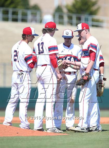 Thumbnail 1 in Florence vs. Liberty Christian (National High School Invitational) photogallery.