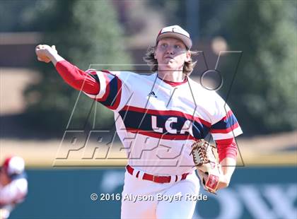Thumbnail 1 in Florence vs. Liberty Christian (National High School Invitational) photogallery.
