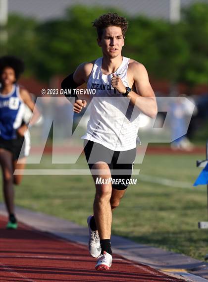 Thumbnail 1 in Beach District Track & Field Meet (Landstown) photogallery.