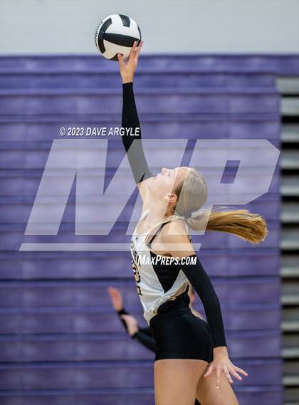 Thumbnail 1 in Cedar Valley vs. Westlake (Riverton Fall Classic) photogallery.