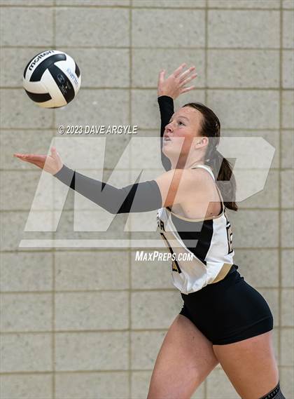 Thumbnail 2 in Cedar Valley vs. Westlake (Riverton Fall Classic) photogallery.