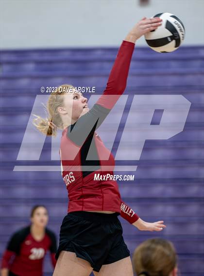 Thumbnail 1 in Cedar Valley vs. Westlake (Riverton Fall Classic) photogallery.