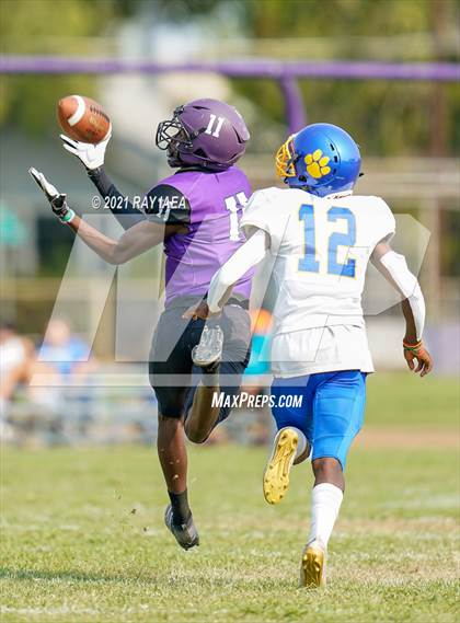 Thumbnail 3 in Del Campo @ Sacramento photogallery.