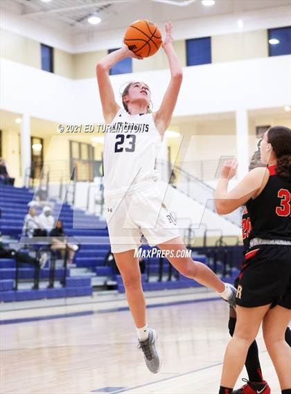 Thumbnail 3 in River Ridge vs. Rome (GHSA 6A Round 2) photogallery.