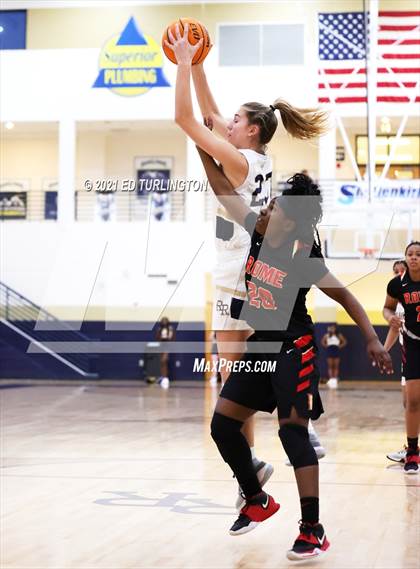 Thumbnail 1 in River Ridge vs. Rome (GHSA 6A Round 2) photogallery.