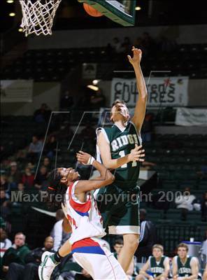 Thumbnail 1 in Ridge vs Plainfield (Prime Time Shootout) photogallery.