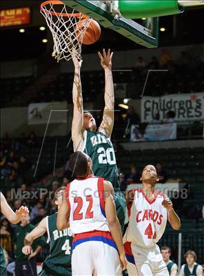 Thumbnail 2 in Ridge vs Plainfield (Prime Time Shootout) photogallery.