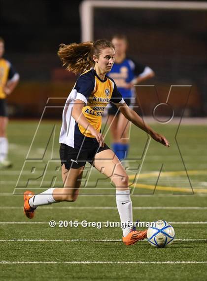 Thumbnail 1 in North vs South Kiwanis All-Star Game photogallery.