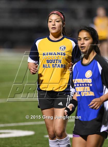 Thumbnail 1 in North vs South Kiwanis All-Star Game photogallery.