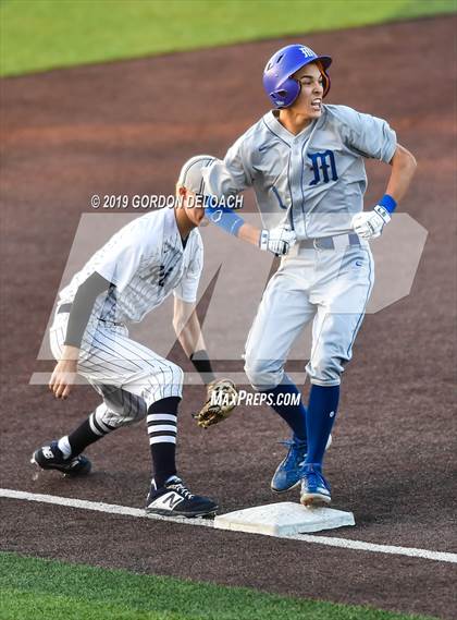 Thumbnail 3 in Midlothian vs. Wylie East (UIL 5A Regional Final) photogallery.
