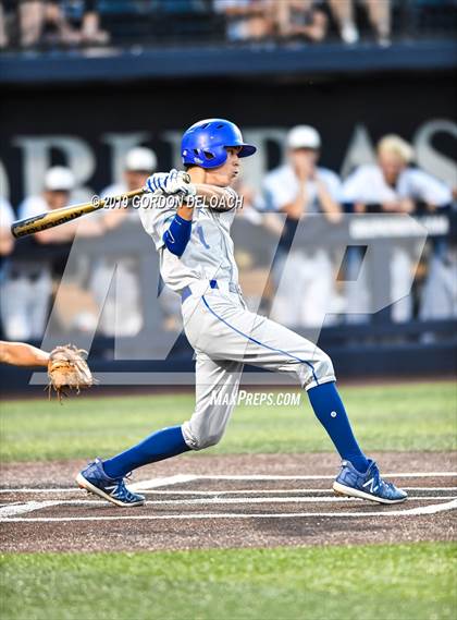 Thumbnail 1 in Midlothian vs. Wylie East (UIL 5A Regional Final) photogallery.