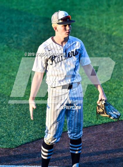 Thumbnail 3 in Midlothian vs. Wylie East (UIL 5A Regional Final) photogallery.