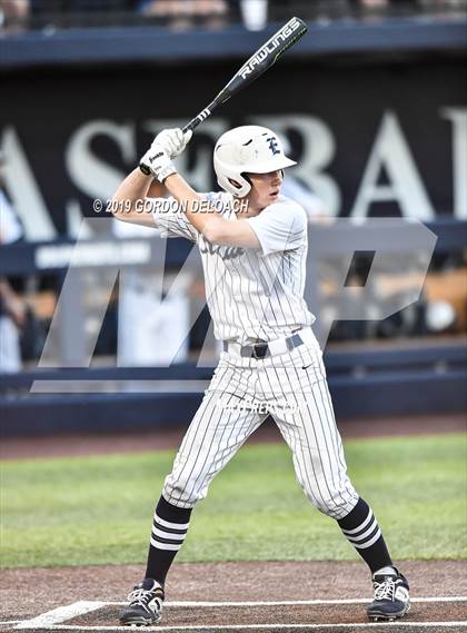 Thumbnail 3 in Midlothian vs. Wylie East (UIL 5A Regional Final) photogallery.