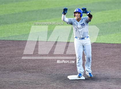 Thumbnail 2 in Midlothian vs. Wylie East (UIL 5A Regional Final) photogallery.