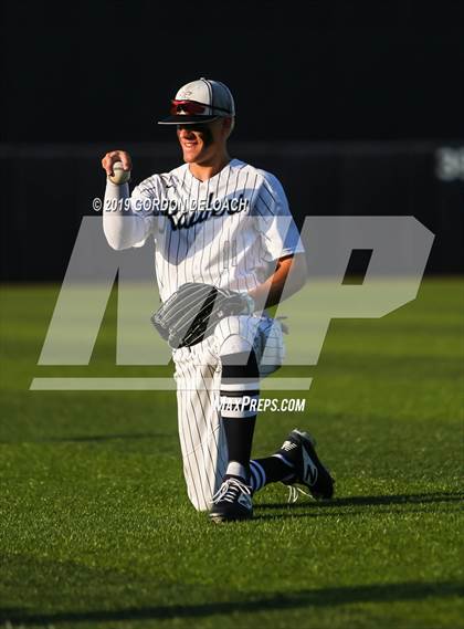Thumbnail 1 in Midlothian vs. Wylie East (UIL 5A Regional Final) photogallery.