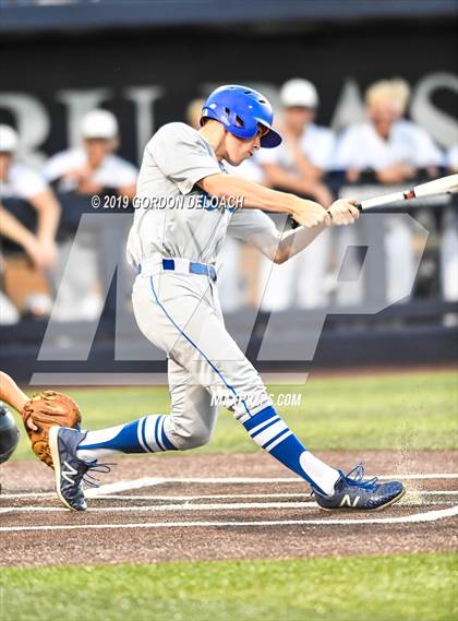 Thumbnail 2 in Midlothian vs. Wylie East (UIL 5A Regional Final) photogallery.