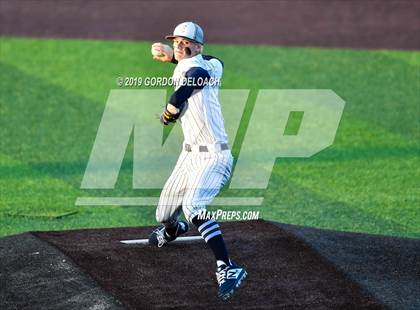 Thumbnail 3 in Midlothian vs. Wylie East (UIL 5A Regional Final) photogallery.