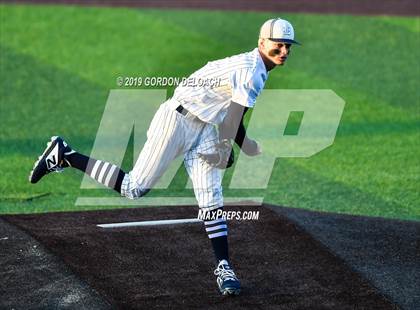 Thumbnail 1 in Midlothian vs. Wylie East (UIL 5A Regional Final) photogallery.