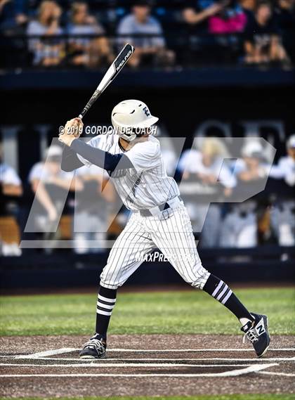 Thumbnail 2 in Midlothian vs. Wylie East (UIL 5A Regional Final) photogallery.