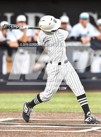 Thumbnail 1 in Midlothian vs. Wylie East (UIL 5A Regional Final) photogallery.