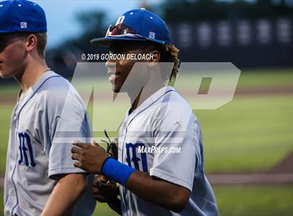 Thumbnail 2 in Midlothian vs. Wylie East (UIL 5A Regional Final) photogallery.