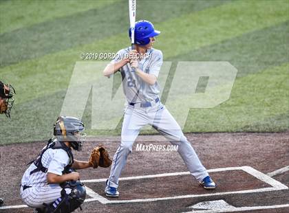 Thumbnail 2 in Midlothian vs. Wylie East (UIL 5A Regional Final) photogallery.