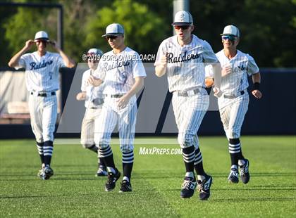 Thumbnail 1 in Midlothian vs. Wylie East (UIL 5A Regional Final) photogallery.