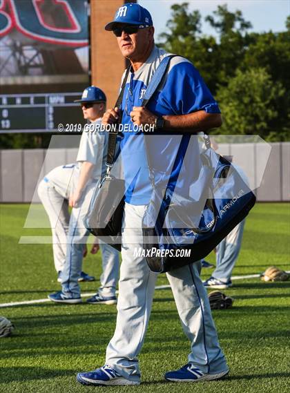Thumbnail 1 in Midlothian vs. Wylie East (UIL 5A Regional Final) photogallery.