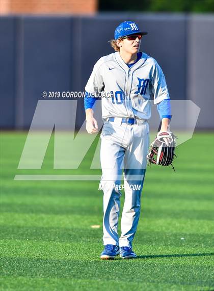 Thumbnail 2 in Midlothian vs. Wylie East (UIL 5A Regional Final) photogallery.