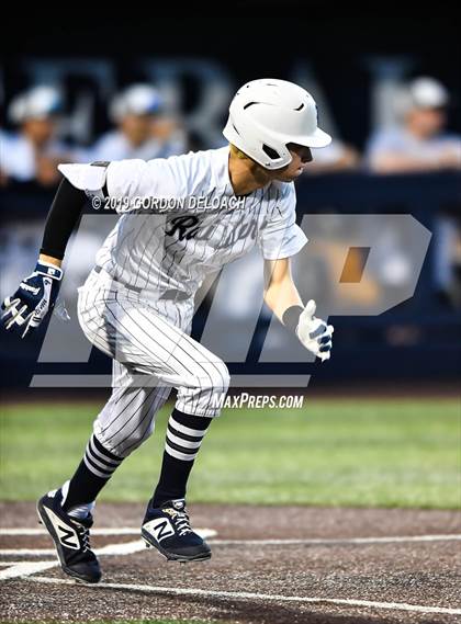 Thumbnail 3 in Midlothian vs. Wylie East (UIL 5A Regional Final) photogallery.