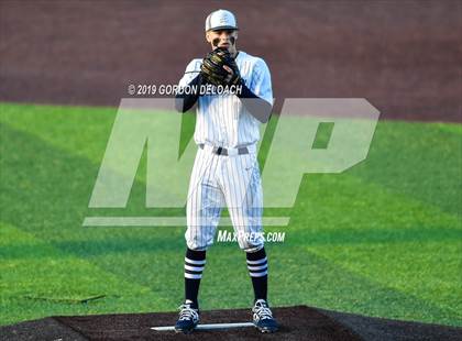 Thumbnail 3 in Midlothian vs. Wylie East (UIL 5A Regional Final) photogallery.