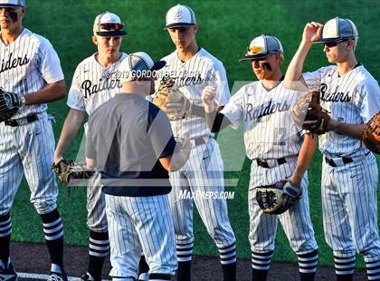 Thumbnail 2 in Midlothian vs. Wylie East (UIL 5A Regional Final) photogallery.