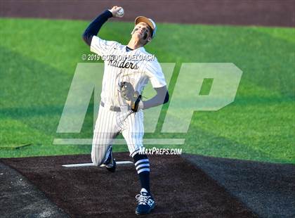Thumbnail 1 in Midlothian vs. Wylie East (UIL 5A Regional Final) photogallery.