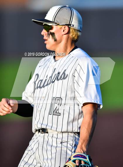 Thumbnail 2 in Midlothian vs. Wylie East (UIL 5A Regional Final) photogallery.