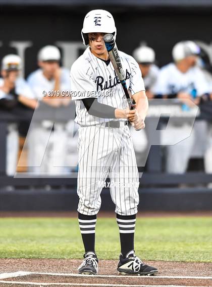 Thumbnail 2 in Midlothian vs. Wylie East (UIL 5A Regional Final) photogallery.