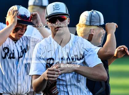Thumbnail 1 in Midlothian vs. Wylie East (UIL 5A Regional Final) photogallery.